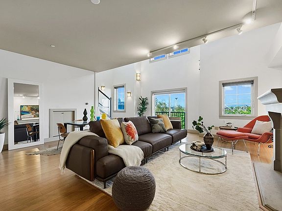 4th image of 745 Bellevue Ave E APT 109