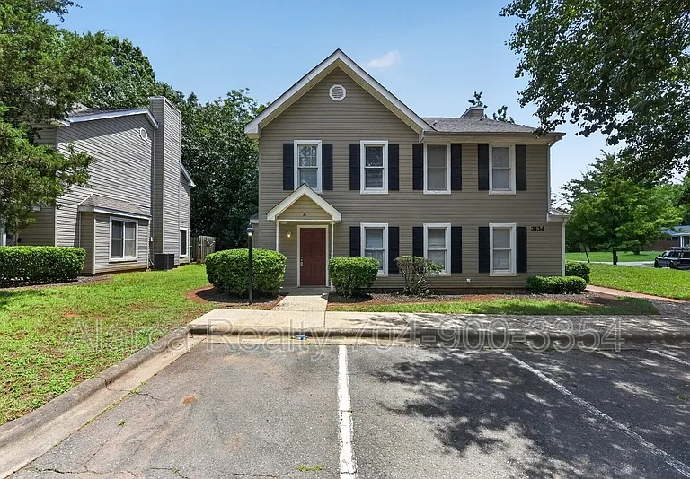 3134 Driftwood Dr #A — Photo 1