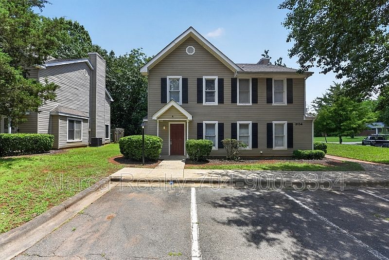 1st image of 3134 Driftwood Dr APT A