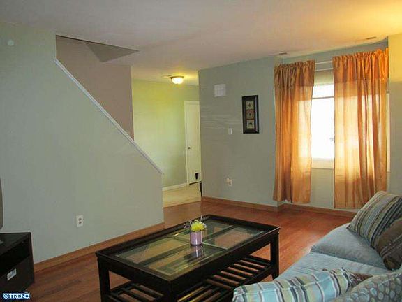 5th image of 133 Roskeen Ct