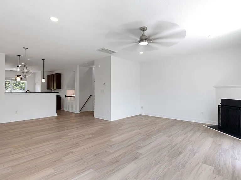 4577 Leamore Square Rd — Photo 5