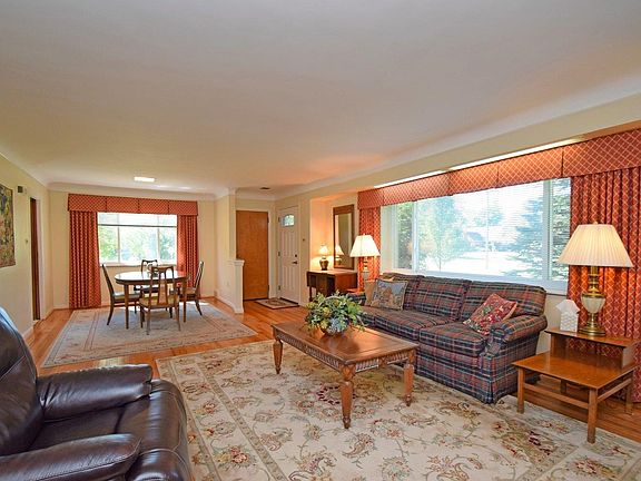 5th image of 7600 Sagamore Dr