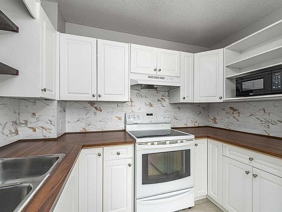 3rd image of 12 E Silver Creek Blvd NW #1