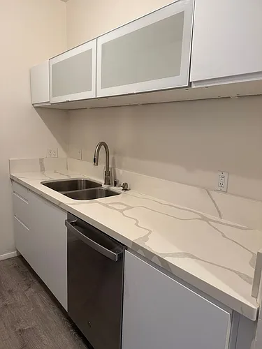 Upstairs 1 bedroom 1 bathroom apartment - Available now Photo 1 Upstairs 1 bedroom 1 bathroom apartment - Available now Photo 1