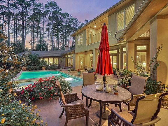 Imagine unwinding here after the days' activities in this secluded backyard oasis.