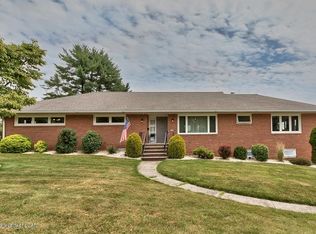 175 Sterling Ave, Dallas, PA 18612