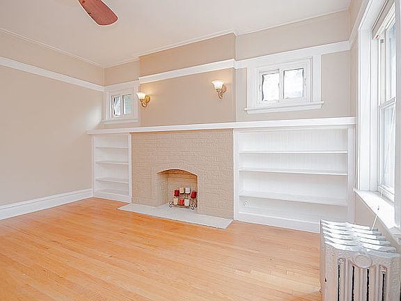 3rd image of 1400 W Winnemac Ave APT 1