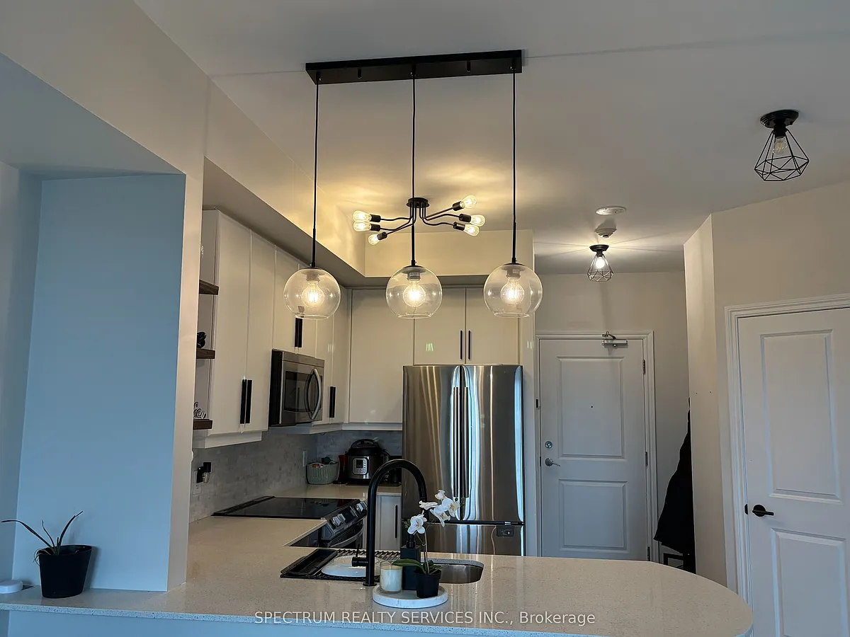Photo 2 of 13 - 7730 Kipling Ave #1007 - Vaughan, ON Building Photo - 7730 Kipling Ave #1007