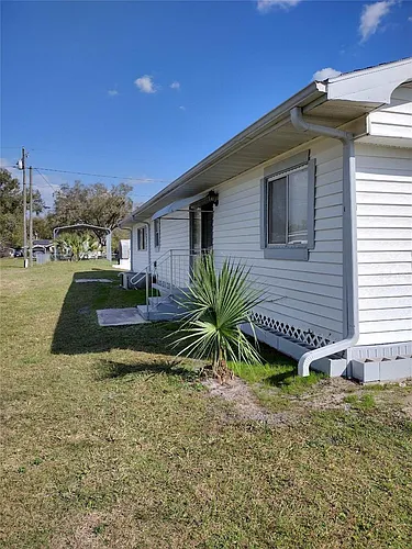 1635 Hope St Photo 1