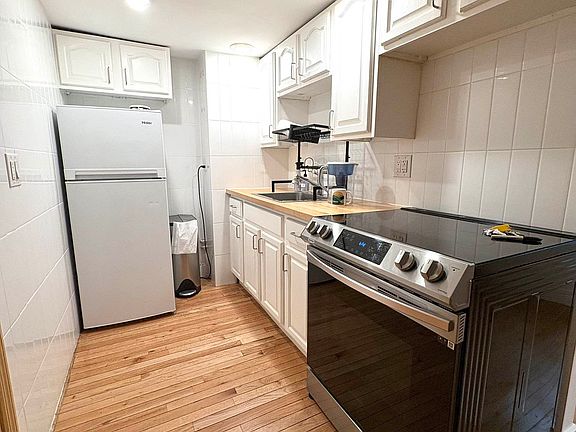 4th image of 101 Skillman Ave #1