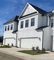 1st image of 6029 Mariemont Cir #202