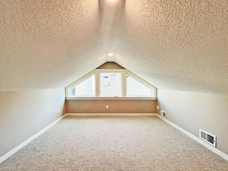 408 S Olive St — Photo 10