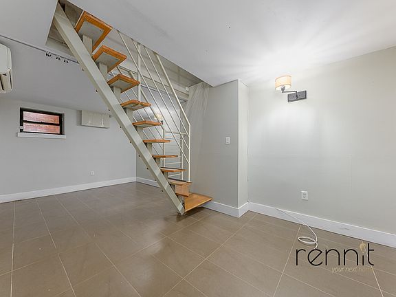 2nd image of 814 Saint Johns Pl APT 1F
