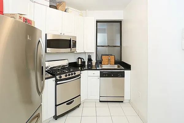 Sold by Keller Williams Realty Gold Coast | media 7