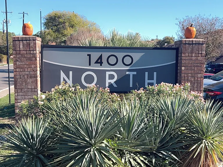 1400 North Apartments — Photo 3