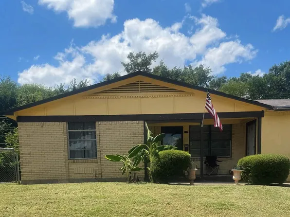 119 Palm Oak Dr, Dallas, TX 75217