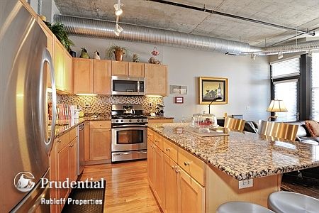 5th image of 849 N Franklin St Unit 623