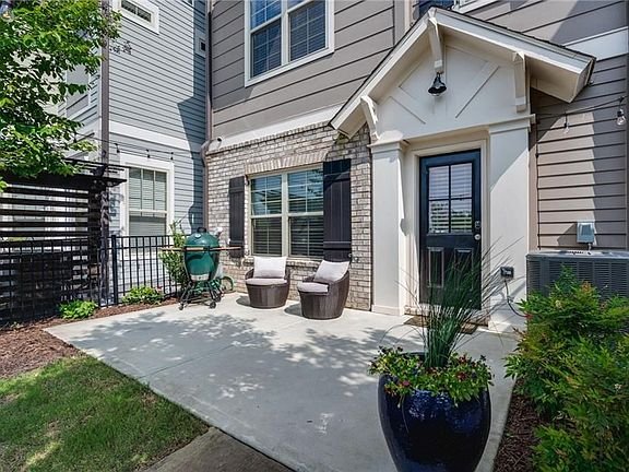 4th image of 1093 Kirkland Cir
