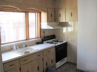 10 Rhode Island Ave #2R, Somerville, MA 02145