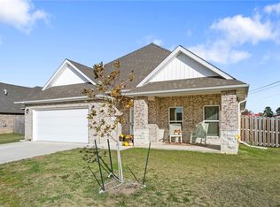 102 Manfield Ave, Pea Ridge, AR 72751