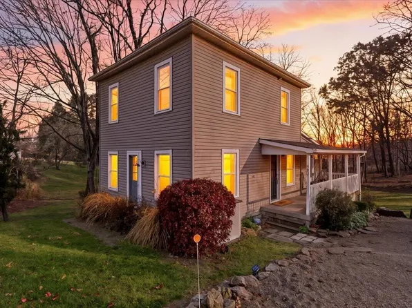 406 Chase Ave, Gambier, OH 43022