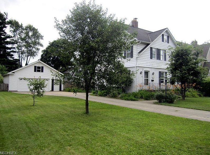 1st image of 1632 Chestnut Blvd