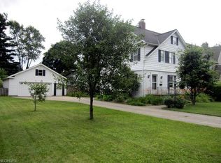 1632 Chestnut Blvd, Cuyahoga Falls, OH 44223