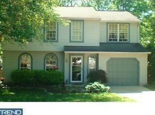 3 Innsbruck Dr, Sicklerville, NJ 08081