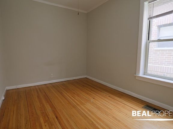 5th image of 626.5 W Barry Ave #B626x-n2