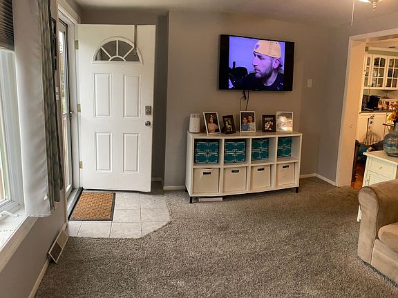 4th image of 308 Virginia Ave