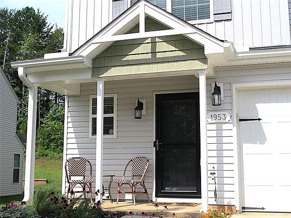 2nd image of 1953 Rubywood St
