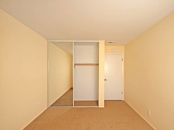 5th image of 696 Towle Way APT 11