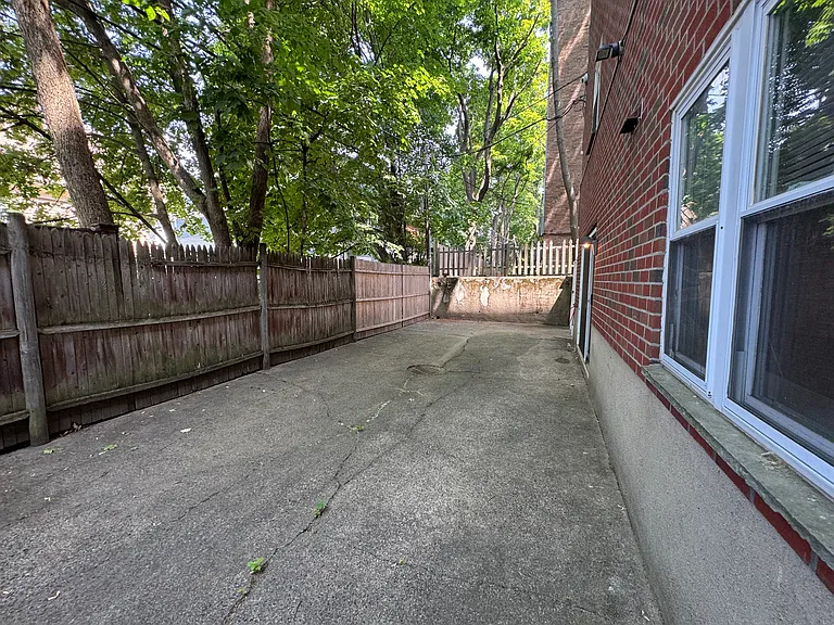 118 Babcock St #2 — Photo 3