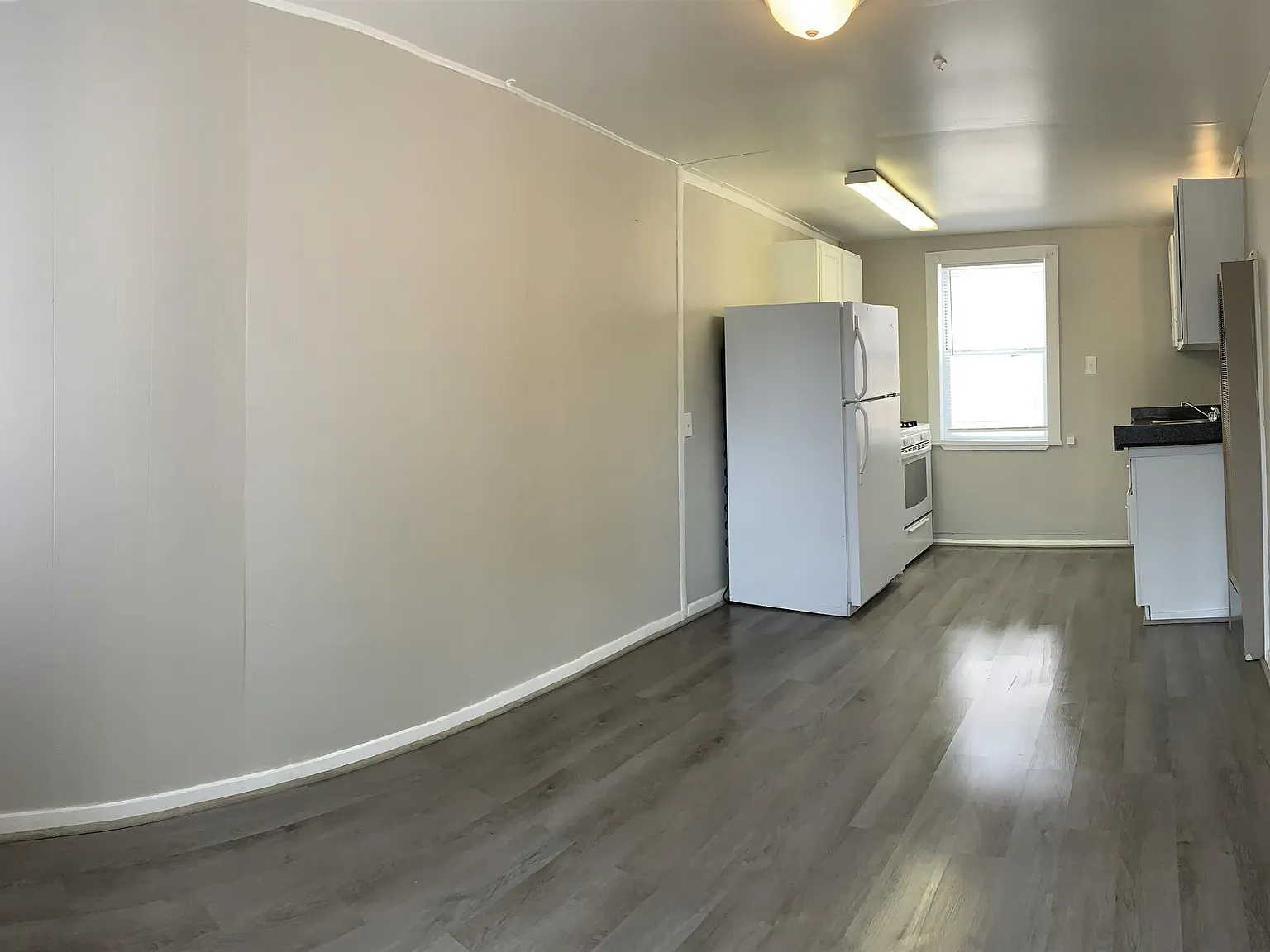 1500 West 7th Street - 4 — Photo 3
