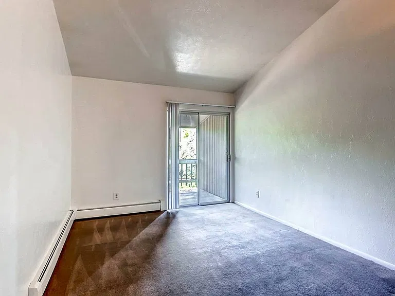 1260 Kalmia Ave — Photo 24