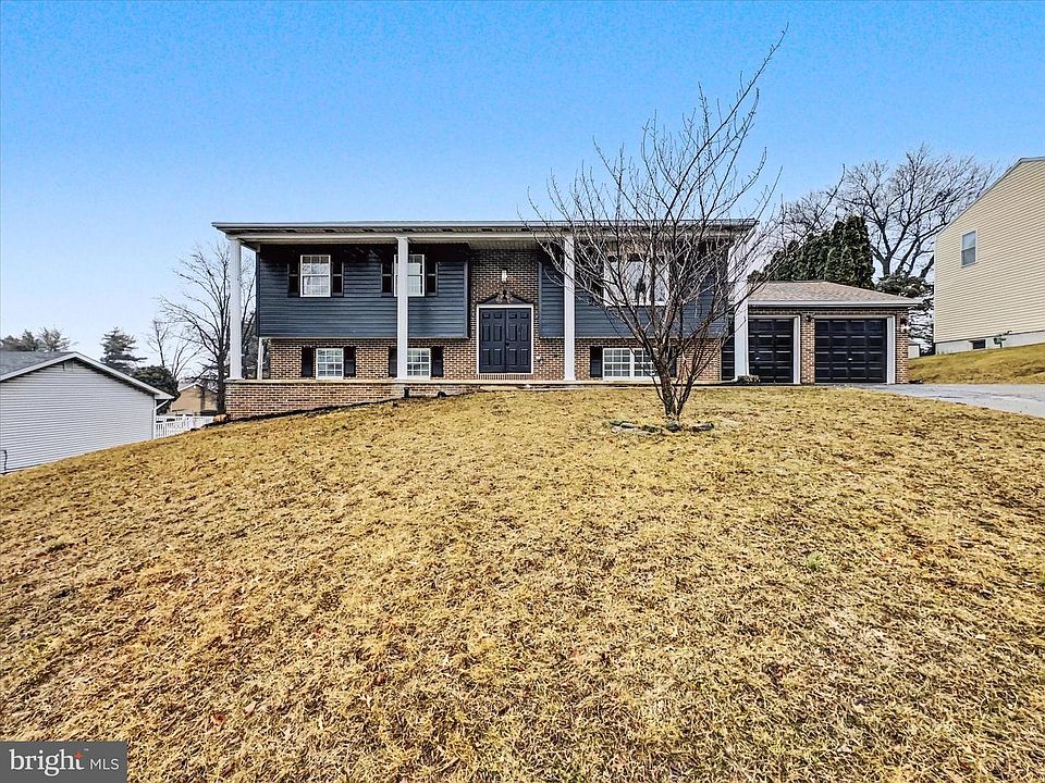 1st image of 1360 Breezeview Dr