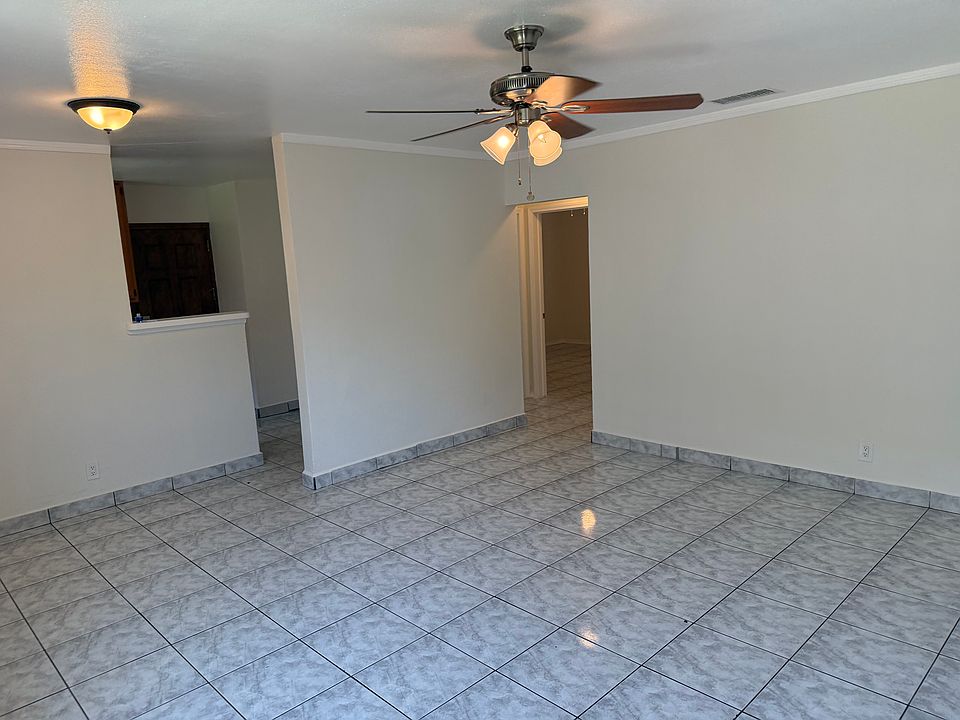 1st image of 4033 Lennox Blvd #4037