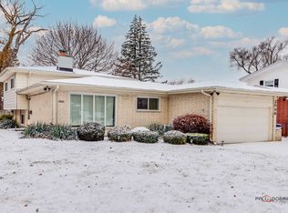 2000 N Poplar St, Waukegan, IL 60087