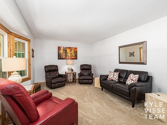 5th image of 11617 Woodgate Dr NW