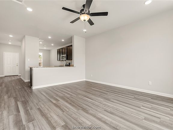 3rd image of 1937 Chief St