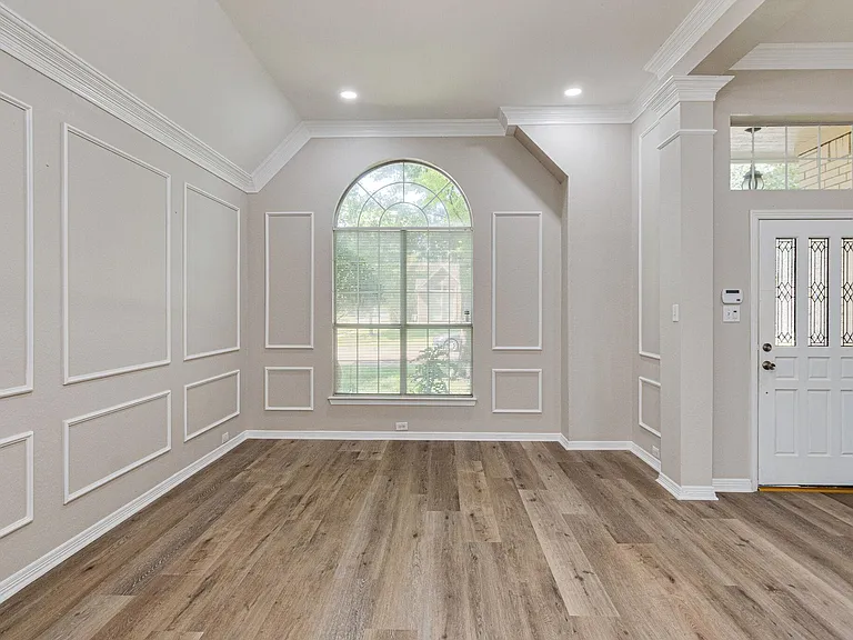 145 Hearthwood Dr — Photo 5