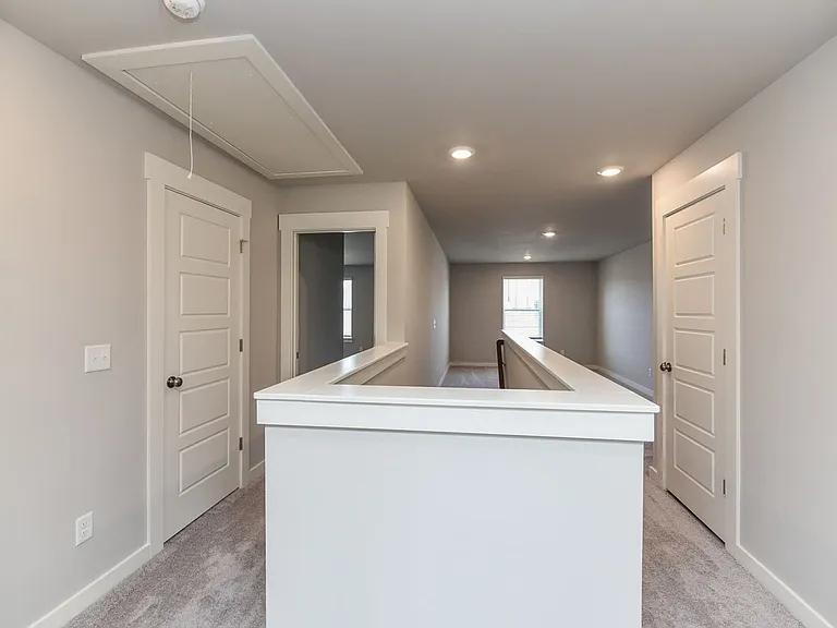 728 Mickelson Way — Photo 32