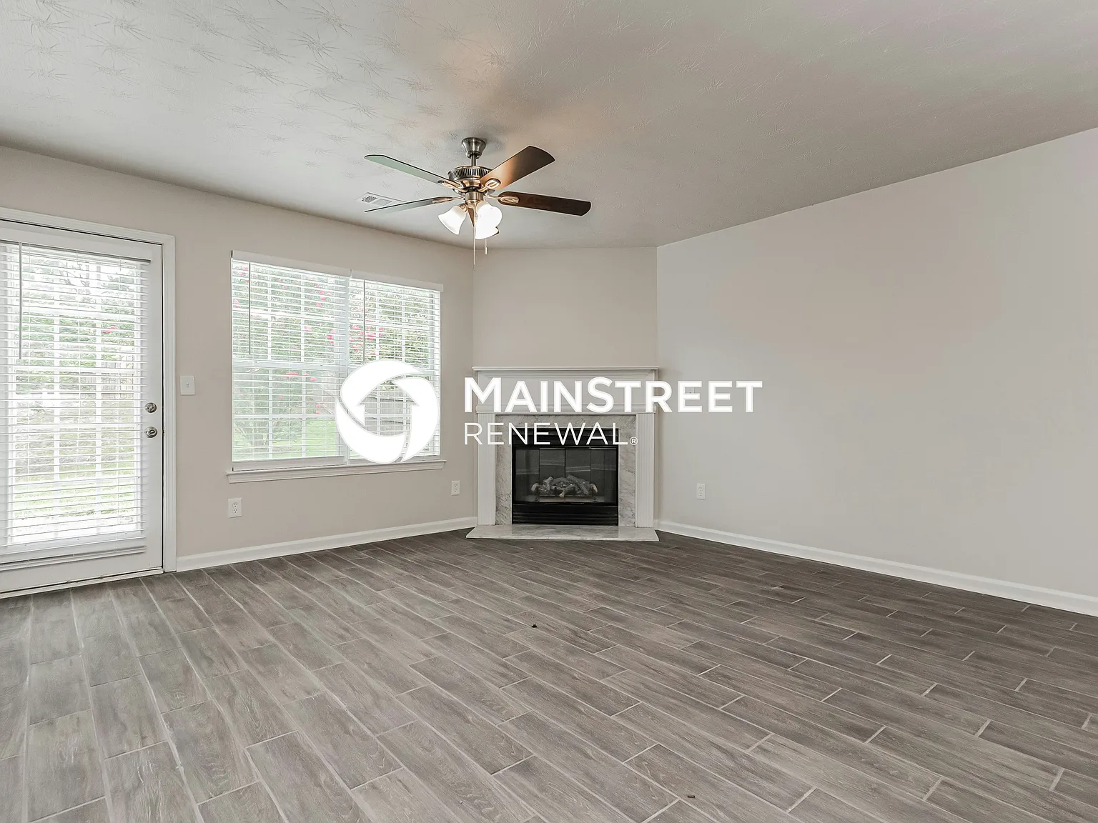 1219 Polk Xing — Photo 2