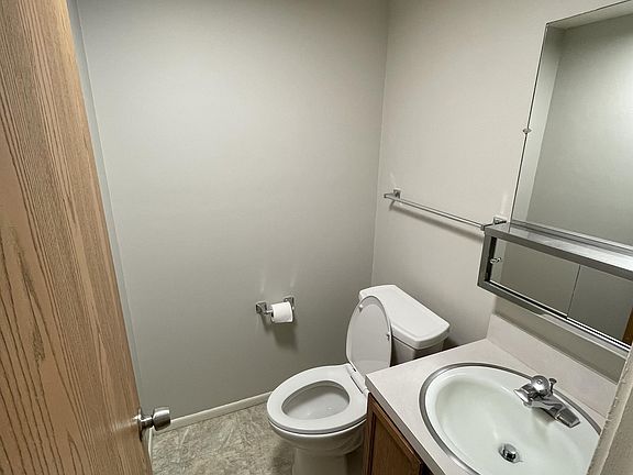 3rd image of 823 N 2nd St #6