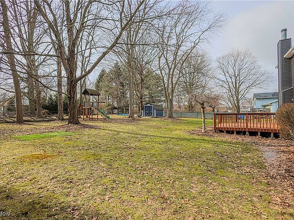 5th image of 962 Buena Vista Dr
