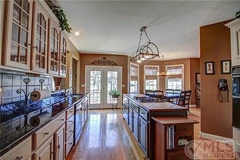 4th image of 8204 W Chase Ct