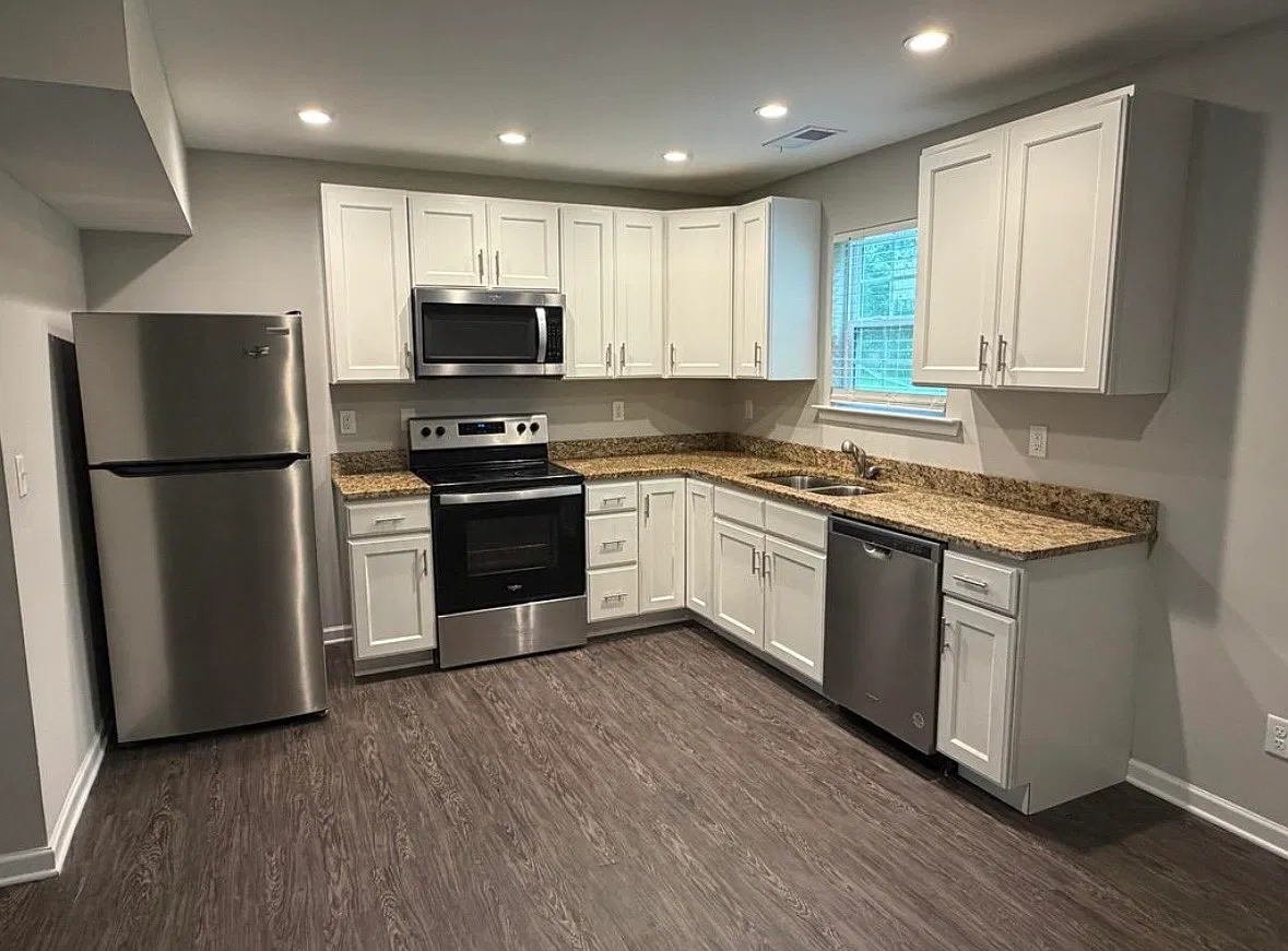2 bed, 1.5 bath, 1100 sqft, $1,250 — Photo 4