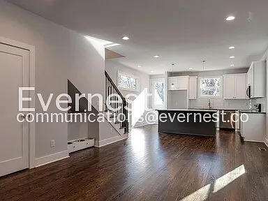 336 Queen Ave — Photo 6