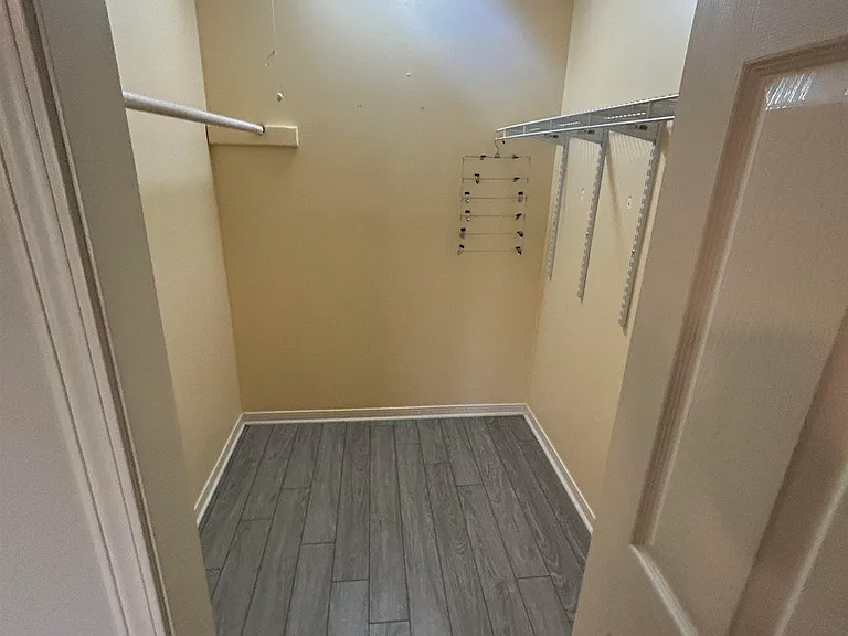 9474 Villas Dr — Photo 12