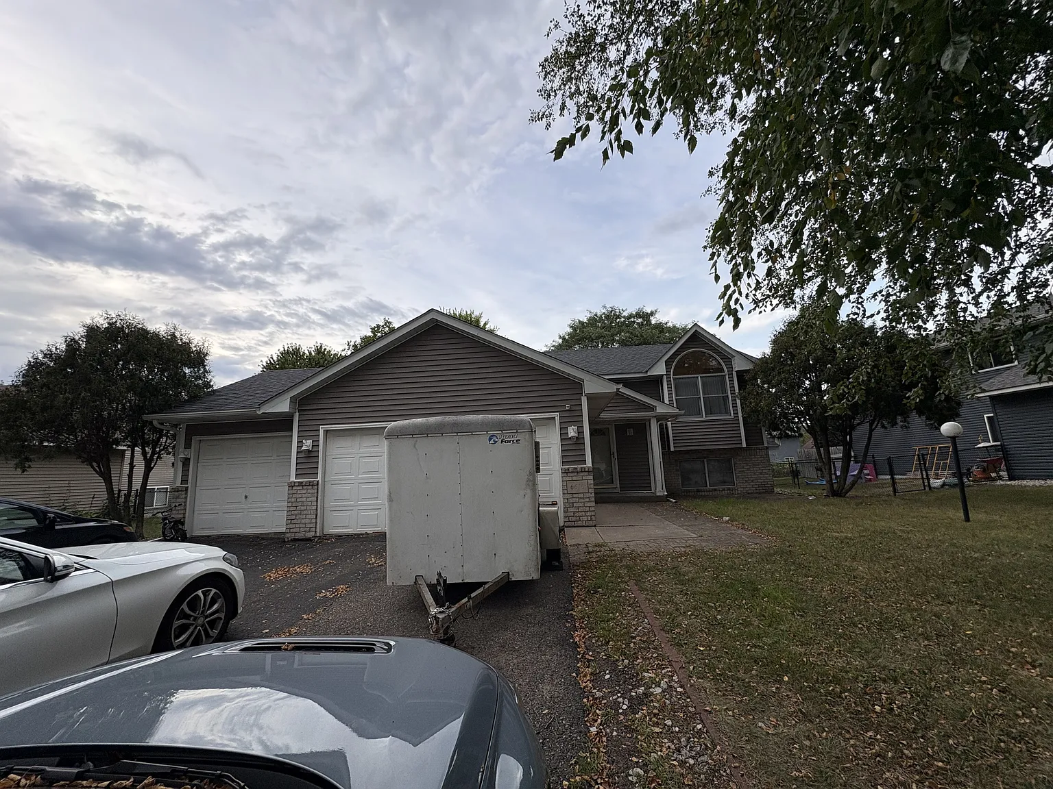 2 bed, 1000 sqft, $1,800 — Photo 1